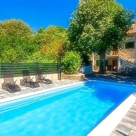 Holiday home Stone House Iva Vinjani Donji