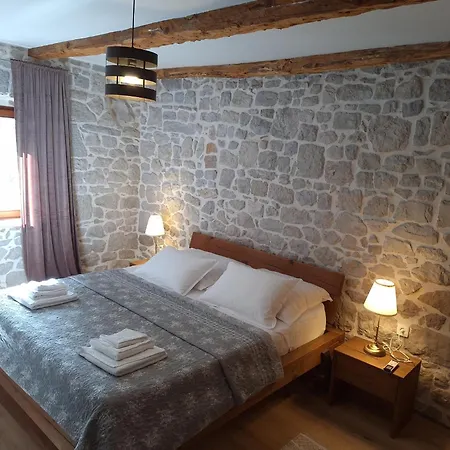 Stone House Iva Vinjani Donji Holiday home