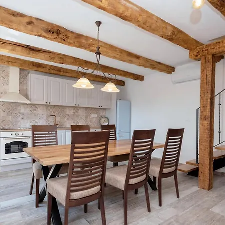 Stone House Iva Vinjani Donji *