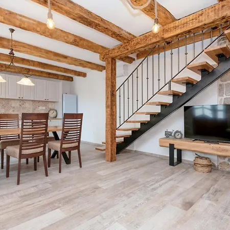 Stone House Iva Vinjani Donji Tatil Evi *