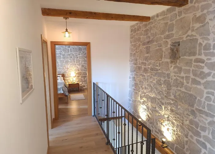 Stone House Iva Vinjani Donji Prázdninový dům *